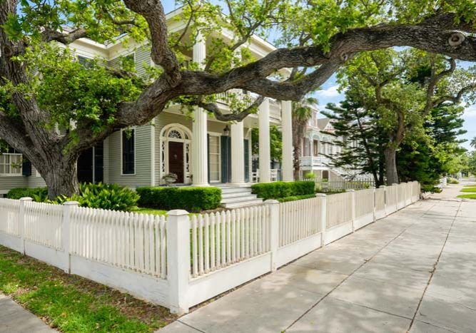 Beautiful vintage homes of the historical district in Galveston, Texas.